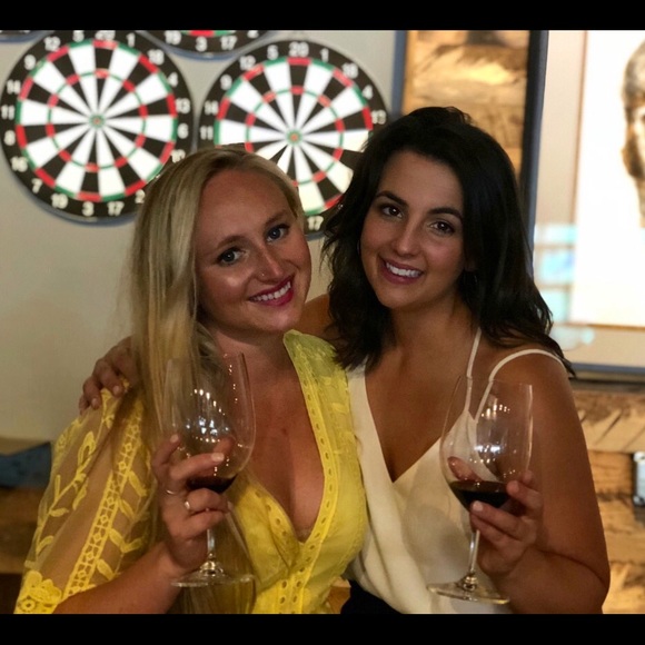 Meet your Posher, Christina - Picture 3 of 4